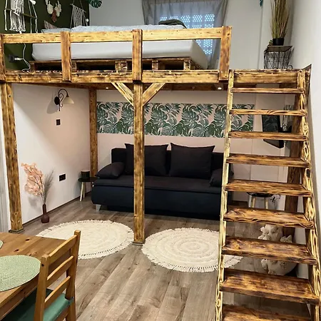 Cozy Apartment Close To M0 Way Budapest Exterior photo